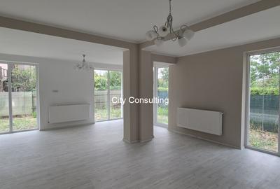 Casă cu 7 camere în Hotărel