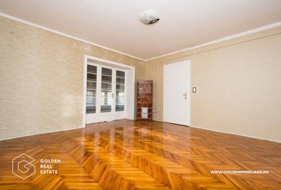 Apartament cu 3 camere decomandat în Central