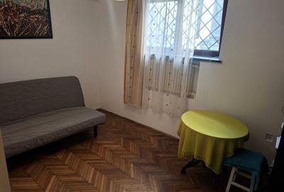 Apartament modest cu 2 camere de închiriat, la demisol - Cotroceni - comision 0% - 2