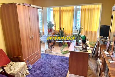 Apartament 2 camere decomandat Cetate bulevard