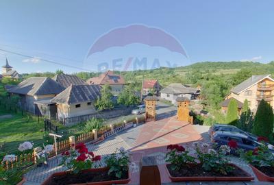 Pensiune cu 10 camere de vânzare în Breb - 4