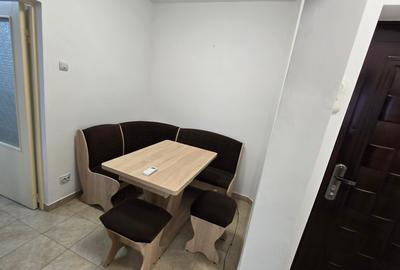 Apartament de vanzare  2 camere, renovat si mobilat complet,  central Focsani - 9