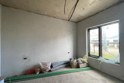 Duplex 5 camere despartit prin garaj Mosnita Noua - 4