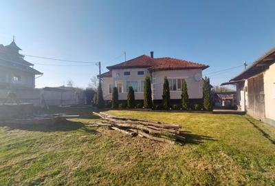 Casa de vanzare/schimb in Panticeu cu gradina mare