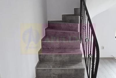 Vila de vanzare cu 4 camere in Brebu - 18