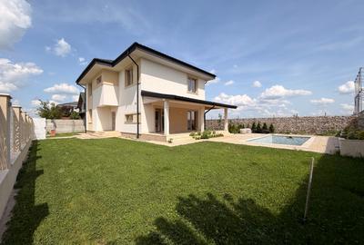 DE VANZARE | Vilă individuală Cu piscină 5 camere - 5