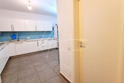 Apartament cu 5 camere si curte de 358 mp. - 16