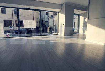 Spațiu comercial, de 41 mp, în Central