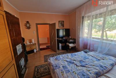 Casa individuala de vanzare cu 4 camere si teren de 800 mp - Recas - 3