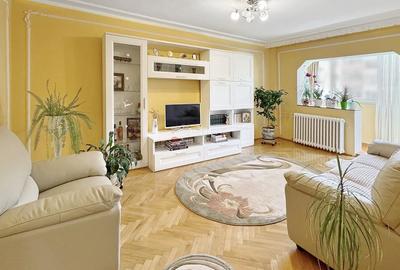 Apartament cu 4 camere decomandat, mobilat în Calea București