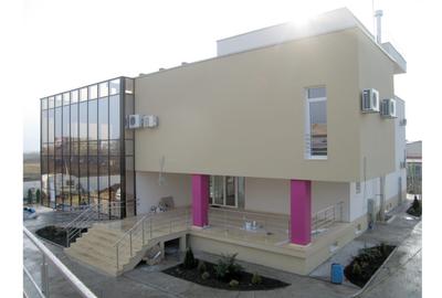 Spațiu comercial, de 1,100 mp, în Central