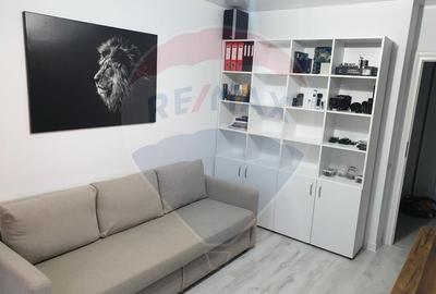 Apartament cu 3 camere de vânzare, 2 bai Complex Pollux - 1