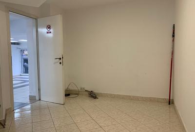 Spatiu comercial cu vitrina, 166 mp, trafic pietonal ridicat, zona Farmec - 8