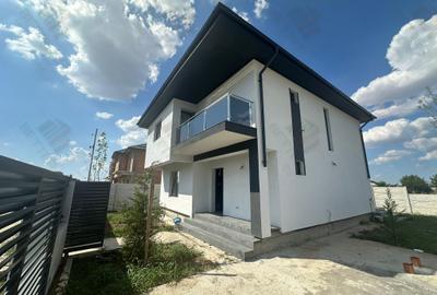 Casă individuală cu 5 camere în Berceni