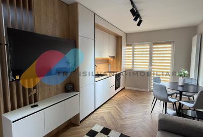 Apartament cu 3 camere semidecomandat, mobilat în Florești