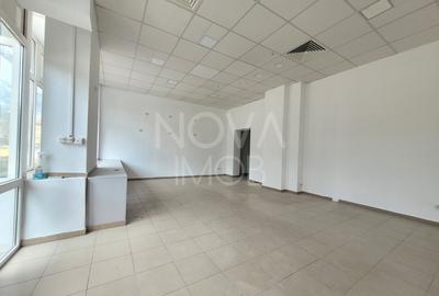 Spațiu comercial, 74 mp în Central
