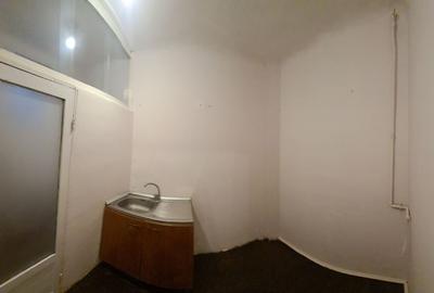 De Vanzare Casa Individuala cu 1 camere, Romana sector 1 - 6