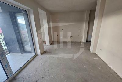 Apartament 3 camere plus parcare in zona Regal - 3