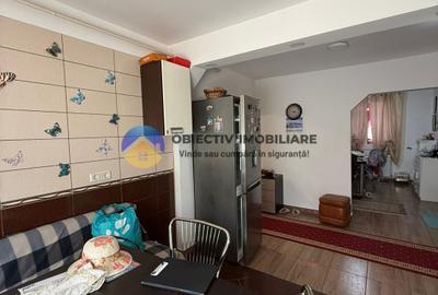 Apartament 4 camere– Str. Burebista- Piatra Neamț - 16