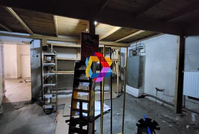 Spatiu comercial - 200 mp - 7