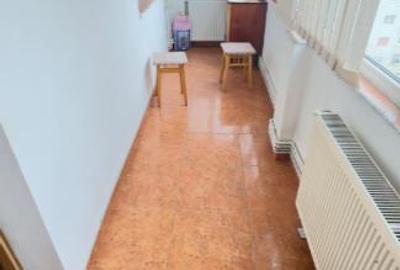 Apartament 3 camere etaj intermediar ,zona  Judetean - 12