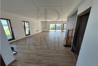 SUPER OFERTA - Duplex deosebit - zona excelenta- spatii generoase - structura me - 13