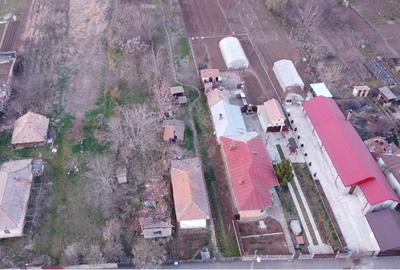 Teren intravilan + Casă bătrânească 944 mp  reconsolidare extindere - 1