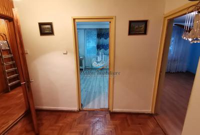 Apartament 3 camere, 2 bai, boxa, parter inalt, zona 1 Mai - 5