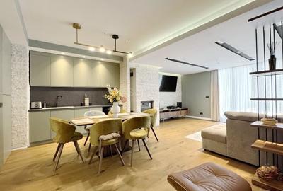 Apartament cu 3 camere decomandat, mobilat în Poiana Brașov