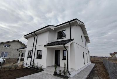 Duplex cu 3 camere în Moșnița Nouă