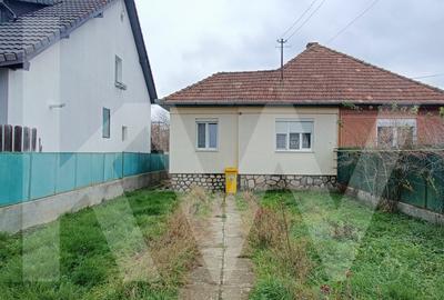 Casa cu teren 507 mp - Zona Piata Sadu - 2