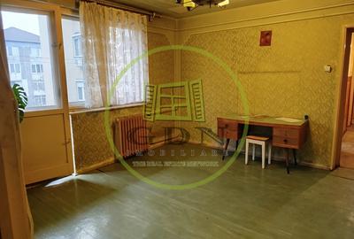 Apartament 4 camere, decomandat, zona Dacia - 1