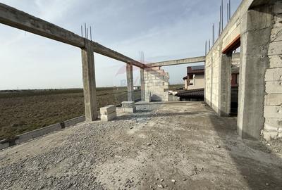 Casa / Vila cu 4 camere de vanzare in zona Sere Constanta - 8