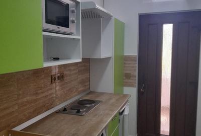 Apartament 2 camere, la curte comuna, Str. Luis Pasteur - 9