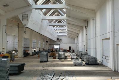 Spațiu industrial, 1800 mp în CET