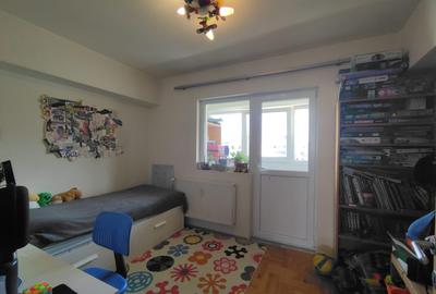 Basabia-Lia Manoliu-Apartament de 4 camere decomandat - 1