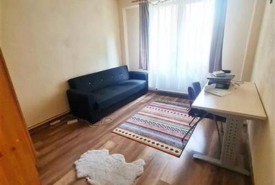 Apartament 3 camere, Astra