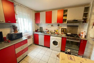 Apartament cu 2 camere decomandat, mobilat în Tătărași