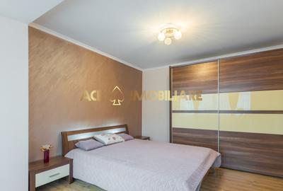 Apartament cu 3 camere decomandat, mobilat în Universitate