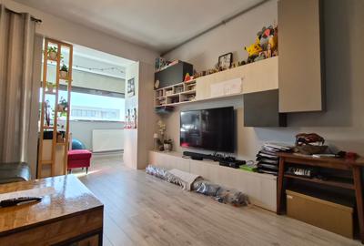 Apartament cu 2 camere decomandat în Tomis Plus