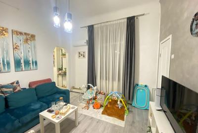 Apartament cu 2 camere semidecomandat, mobilat în Calea Victoriei