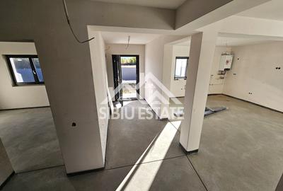 Casa 5 camere, TEREN MARE, pret BUN - 8