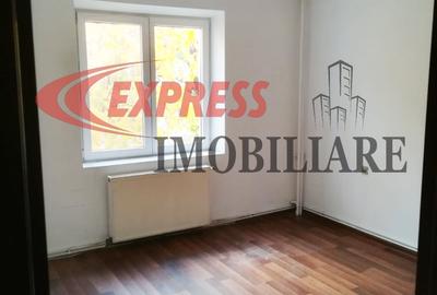 Apartament cu 3 camere decomandat în Dristor