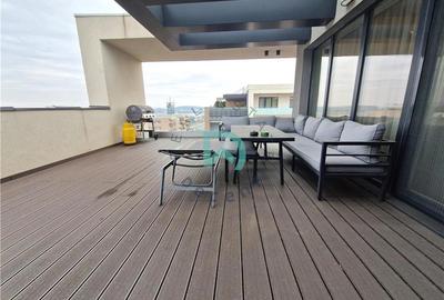 Penthouse, Qualis 2, Tractorul - 16