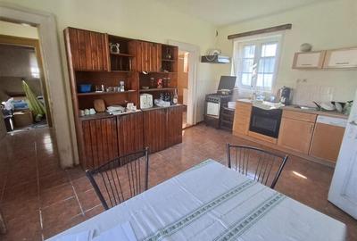 2 Apartamente la casa pivnita garaj in Cisnadie - 6