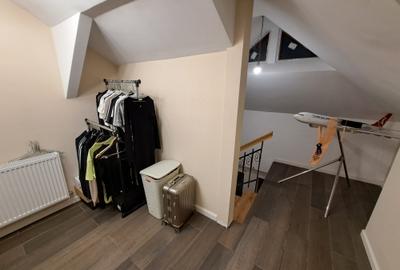 APARTAMENT 5 CAMERE CU SCARA INTERIOARA IN VILA - ANVELOPATA TERMIC ANUL CURENT - 57