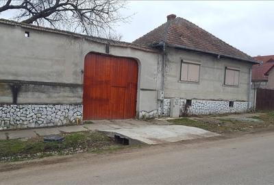 Casa singur in curte in Apoldu de Jos la 35 km de Sibiu!