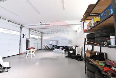 Proprietate premium în Filiași, locuință de lux cu spații comerciale - 31