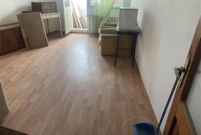 Apartament 2 camere , zona Spitalul judetean , decomandat , 52 mp , liber - 2