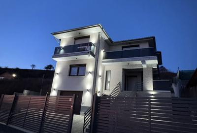 Casă individuală cu 4 camere în Șura Mare